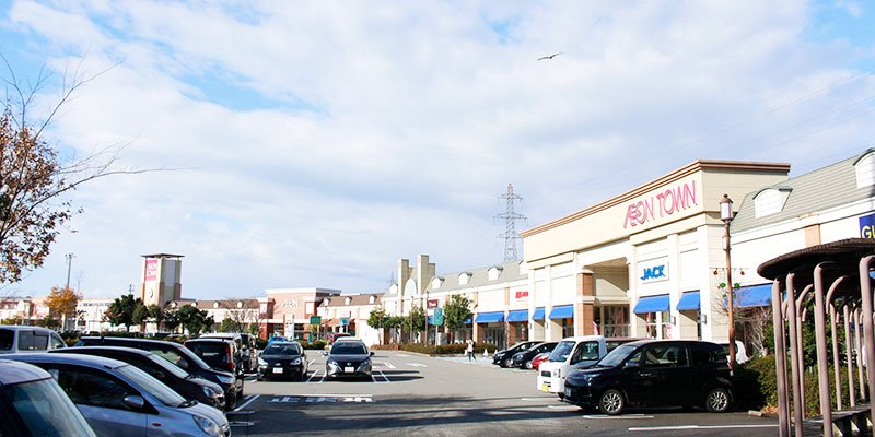 ワンラブイオンタウン金沢示野店の店舗写真